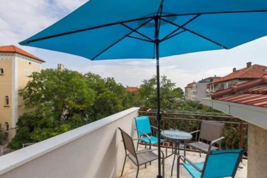 Beach Apartment Bacvice Split Bagian luar foto